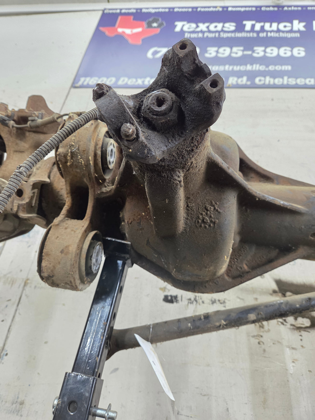 2008-2010 Ford Super Duty F250 F350 SRW FRONT Axle 4.10 Gear Ratio 155k miles