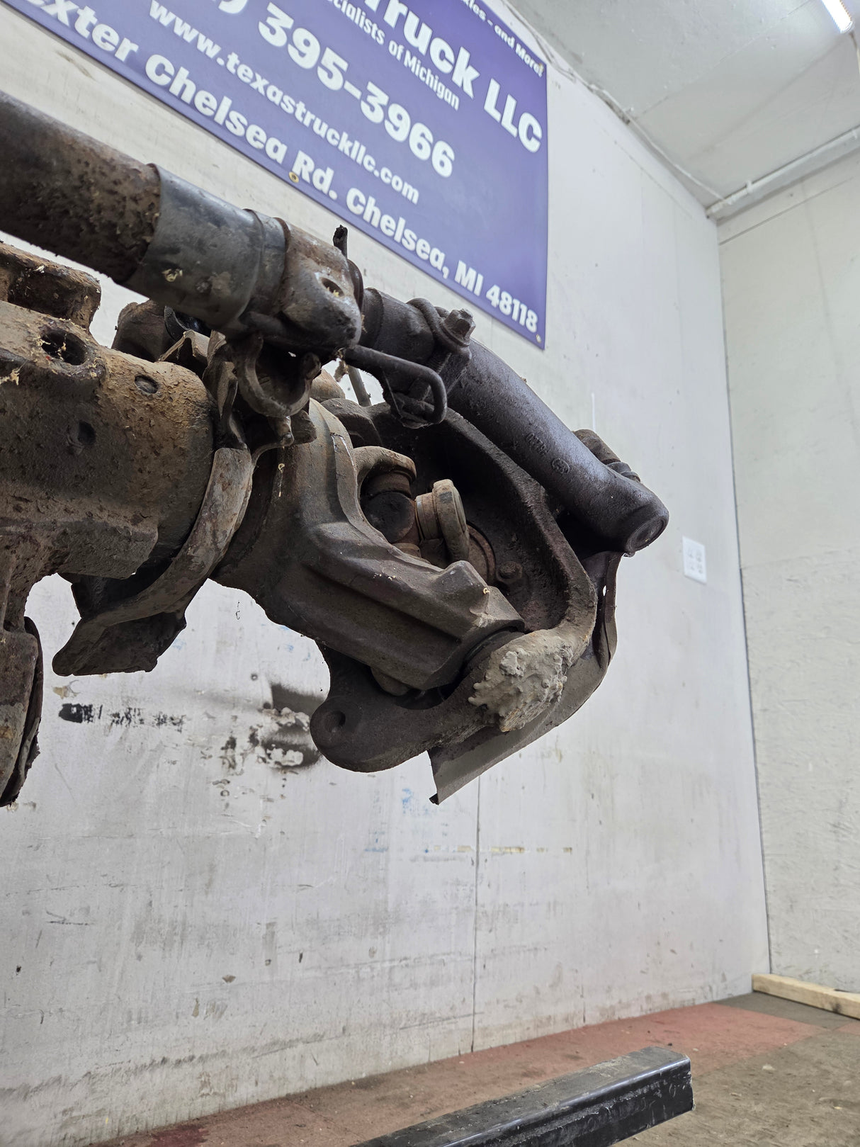 2008-2010 Ford Super Duty F250 F350 SRW FRONT Axle 4.10 Gear Ratio 155k miles