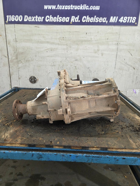 2011-2016 6.2L 6.7L Power Stroke Transfer Case Flange Yoke Manual Shift Ford F250 F350 F450 F550 Super Duty 134k Miles