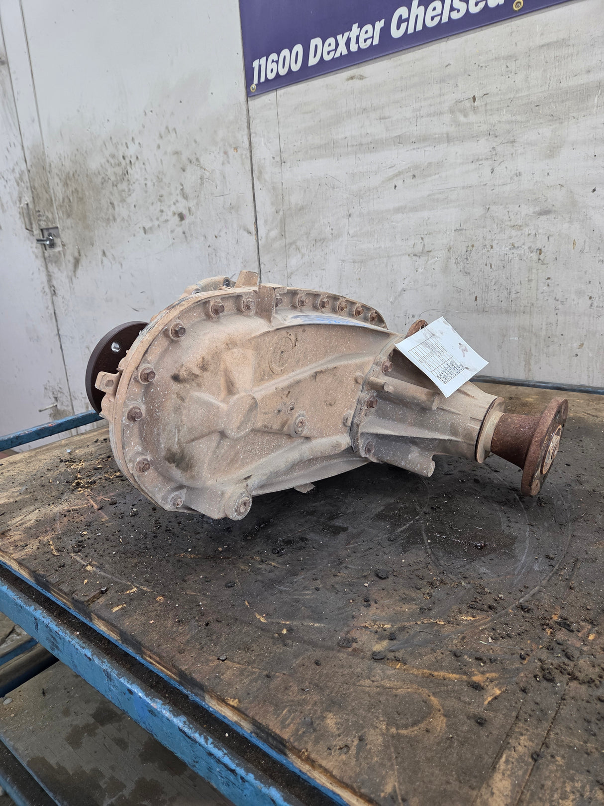 2011-2016 6.2L 6.7L Power Stroke Transfer Case Flange Yoke Manual Shift Ford F250 F350 F450 F550 Super Duty 134k Miles