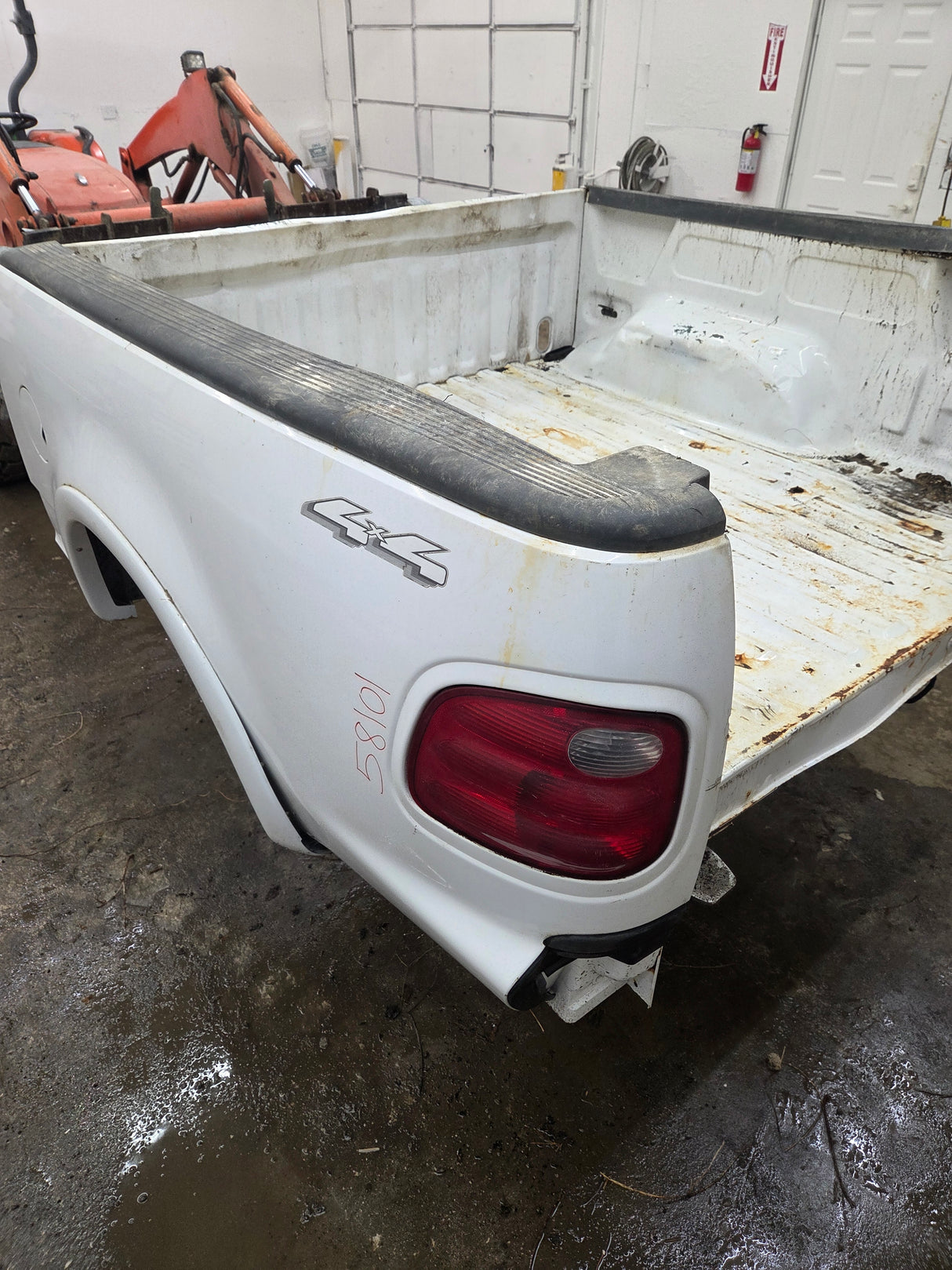 1997-2003 Ford F150 5' 6" Short Truck Bed