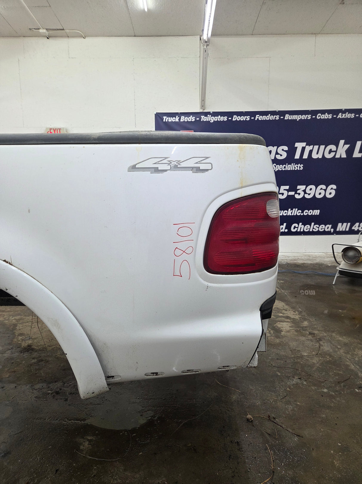 1997-2003 Ford F150 5' 6" Short Truck Bed