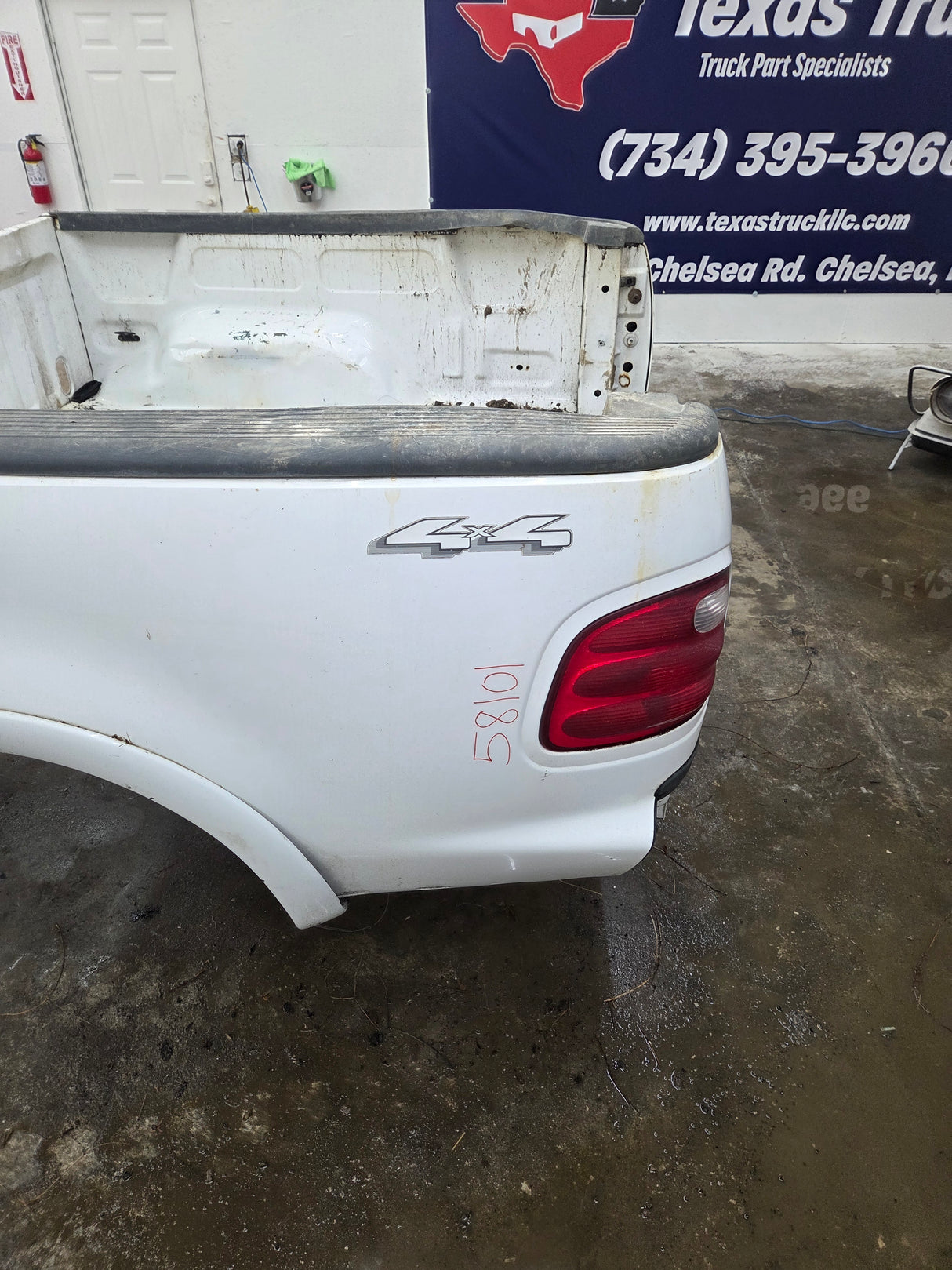 1997-2003 Ford F150 5' 6" Short Truck Bed