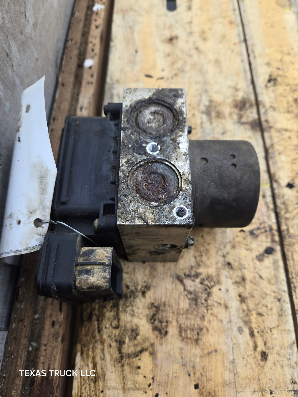 2015 Ford Super Duty F350 F450 F550 DC34-2C346-AD ABS Pump Module Control Assembly