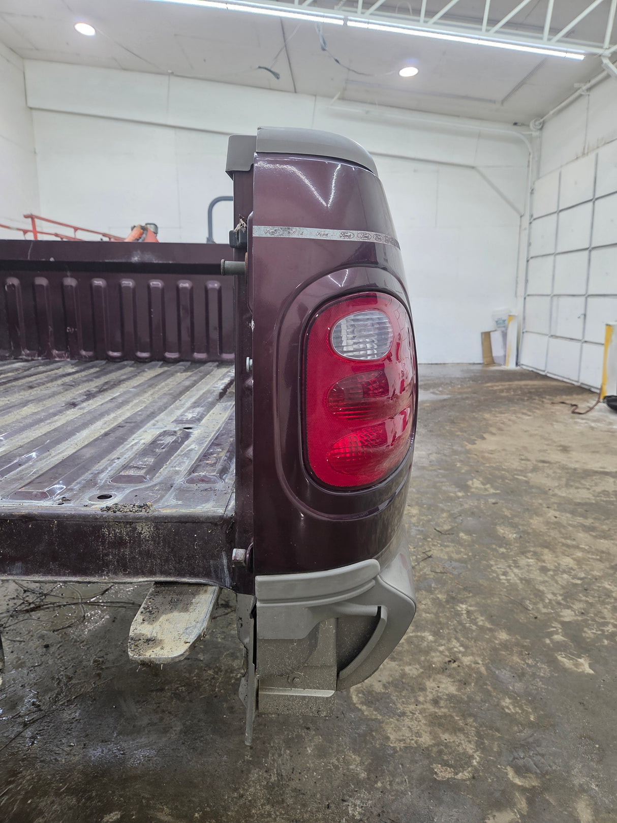 1997-2003 Ford F150 5' 6" Short Truck Bed