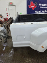 2017-2022 Ford Super Duty F350 F450 F550 8' Dually Bed - Oxford white