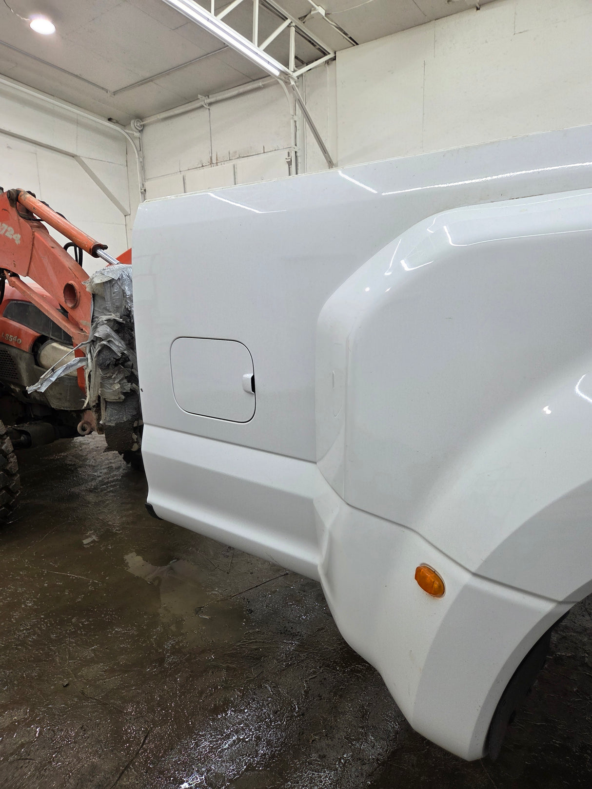 2017-2022 Ford Super Duty F350 F450 F550 8' Dually Bed - Oxford white