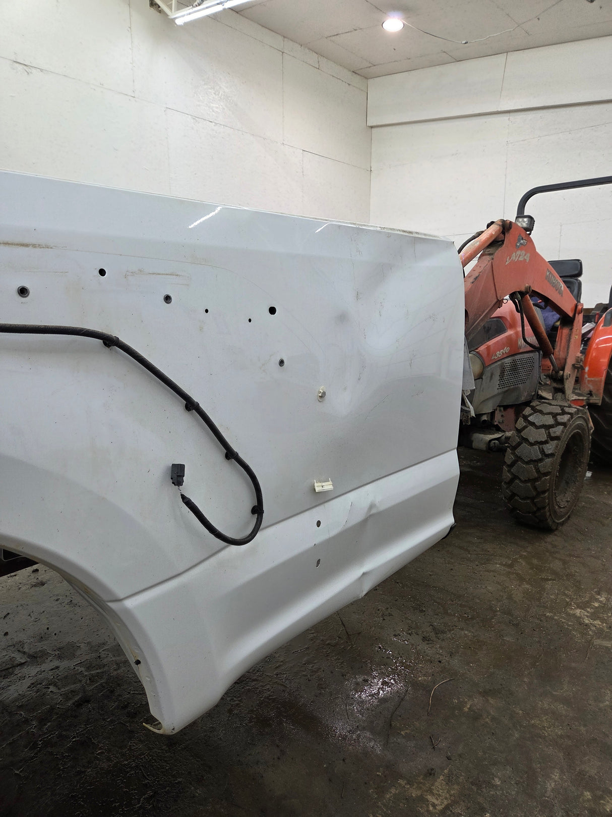 2017-2022 Ford Super Duty F350 F450 F550 8' Dually Bed - Oxford white