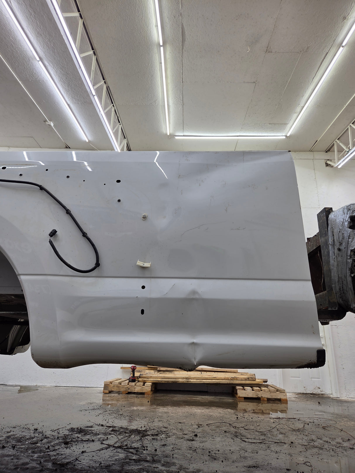 2017-2022 Ford Super Duty F350 F450 F550 8' Dually Bed - Oxford white