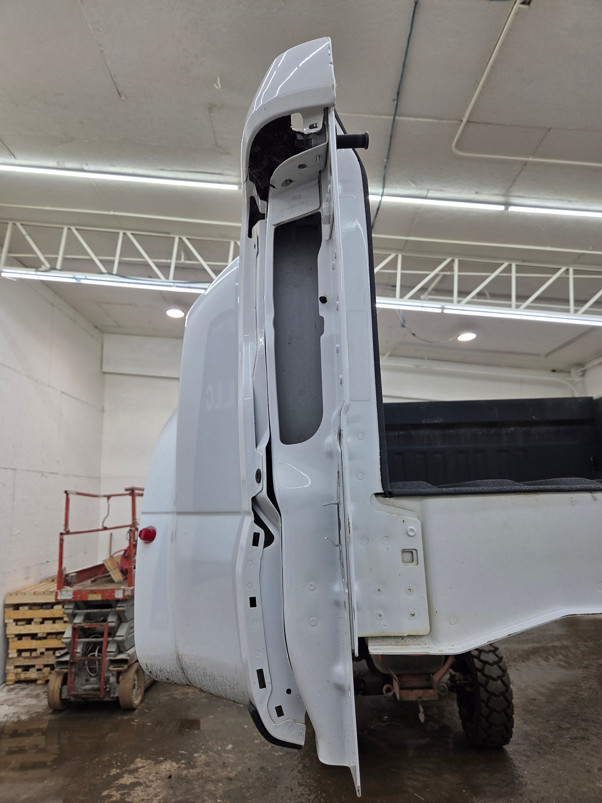 2017-2022 Ford Super Duty F350 F450 F550 8' Dually Bed - Oxford white