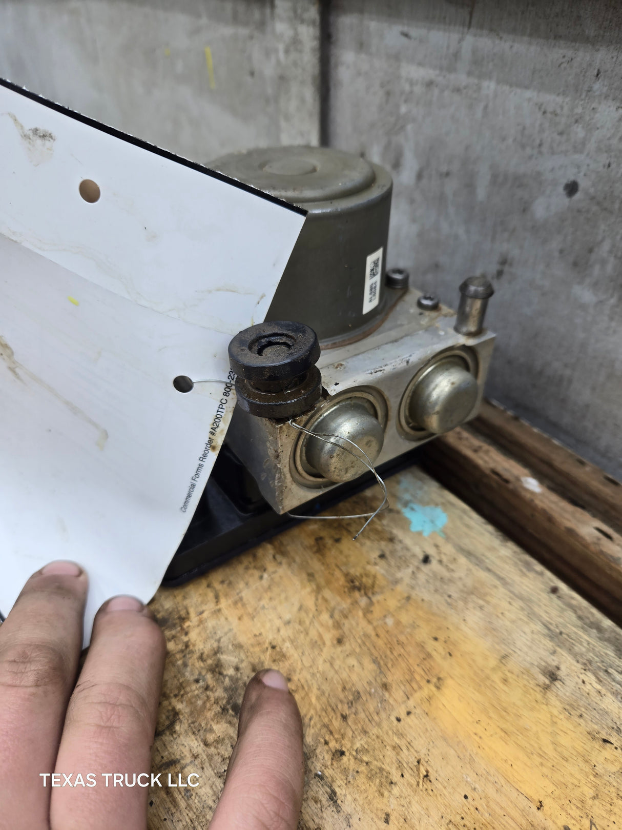 2018-2019 Chevrolet Silverado GMC 1500 ABS Pump Module - 84384393