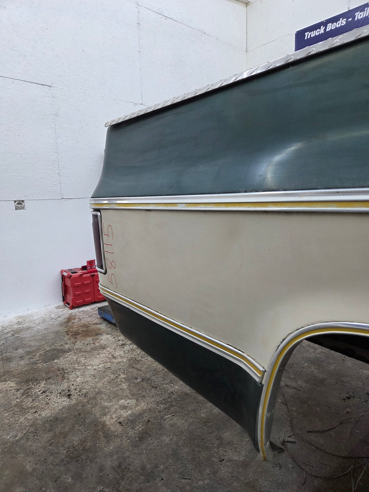 1973-1978 Chevrolet / GMC Square Body 8' Long Bed C10 C15 C20 C25 C35 K10 K15 K20 K25 K35