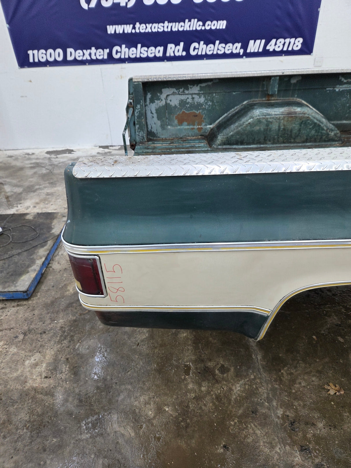 1973-1978 Chevrolet / GMC Square Body 8' Long Bed C10 C15 C20 C25 C35 K10 K15 K20 K25 K35