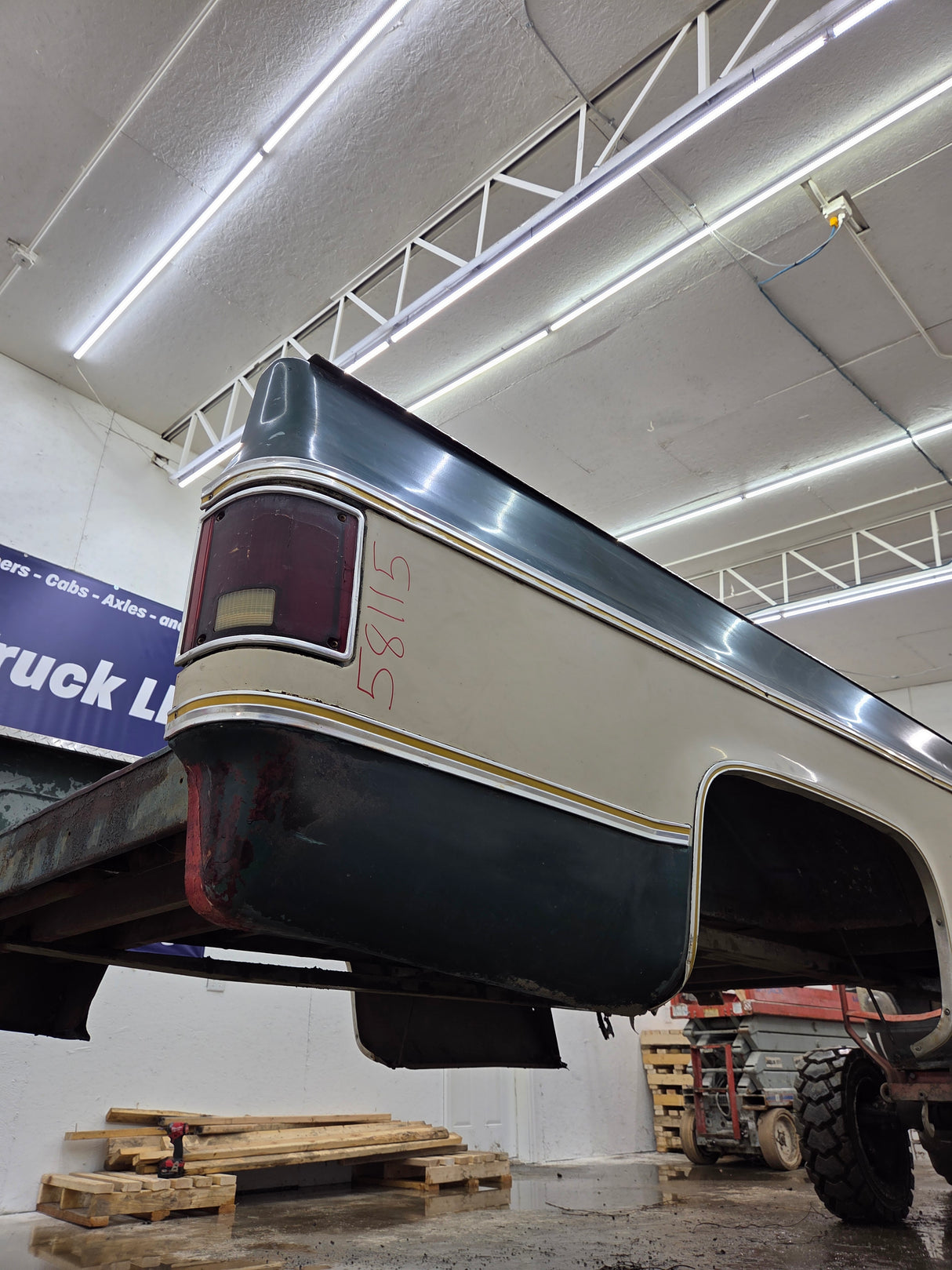 1973-1978 Chevrolet / GMC Square Body 8' Long Bed C10 C15 C20 C25 C35 K10 K15 K20 K25 K35