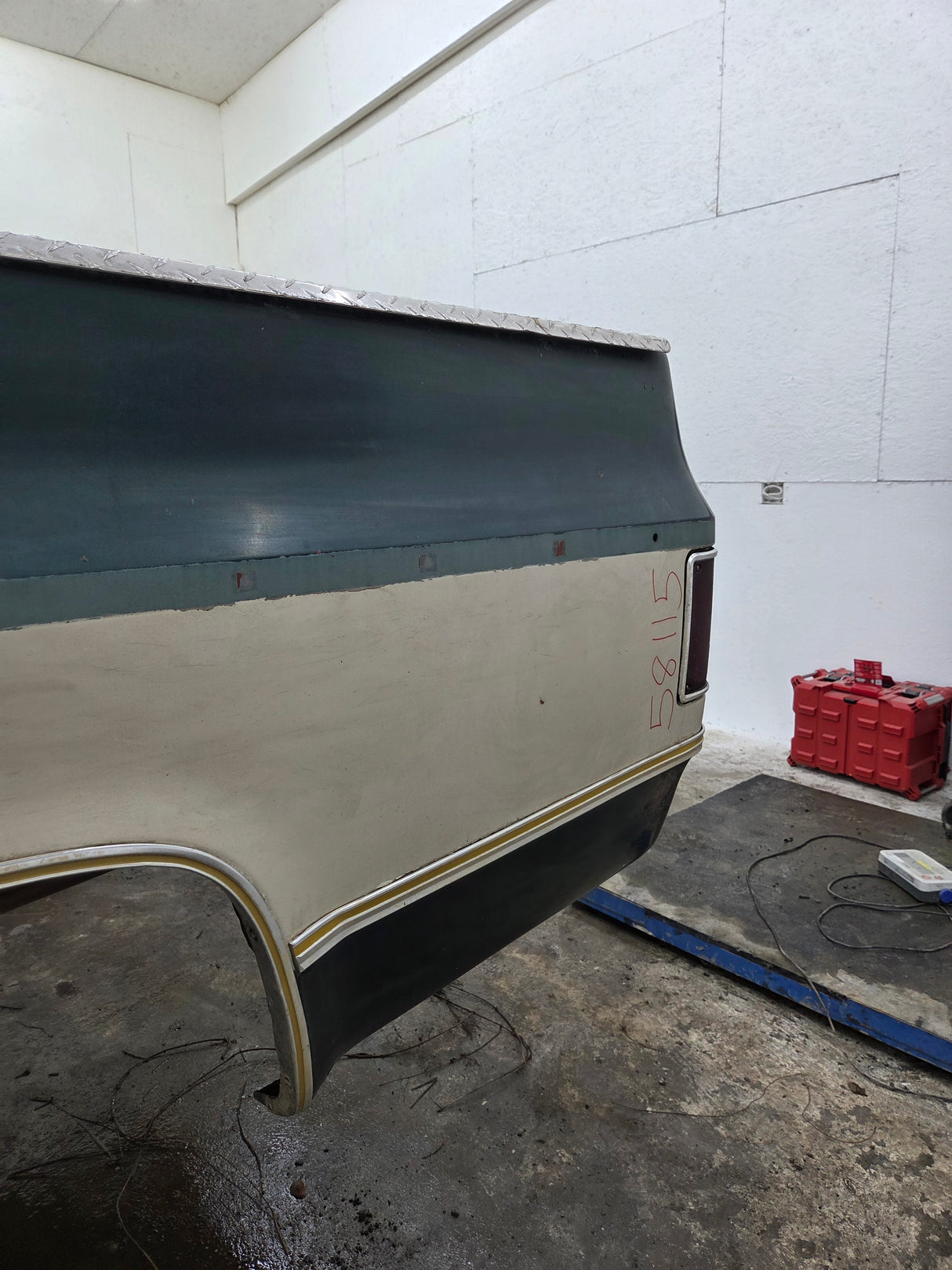 1973-1978 Chevrolet / GMC Square Body 8' Long Bed C10 C15 C20 C25 C35 K10 K15 K20 K25 K35