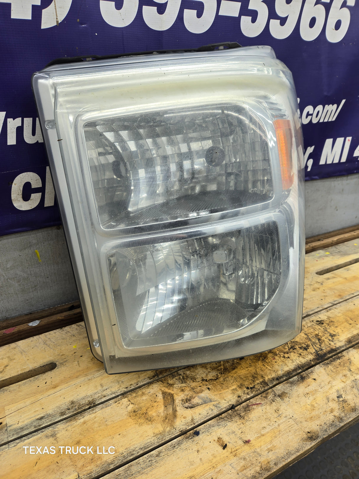 2011-2016 Ford Super Duty F250 F350 F450 F550 LH Driver Side Headlight BC34-13006-A 6.7L Power Stroke 6.2L Gas