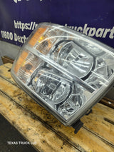 2007-2013 Chevrolet Silverado 1500 2500 3500 RH Passenger Side Halogen Headlight 25833679