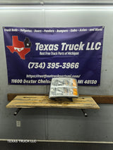 2007-2013 Chevrolet Silverado 1500 2500 3500 LH Driver Side Halogen Headlight 25833678