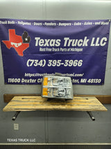 2007-2013 Chevrolet Silverado 1500 2500 3500 RH Passenger Side Halogen Headlight 25833679