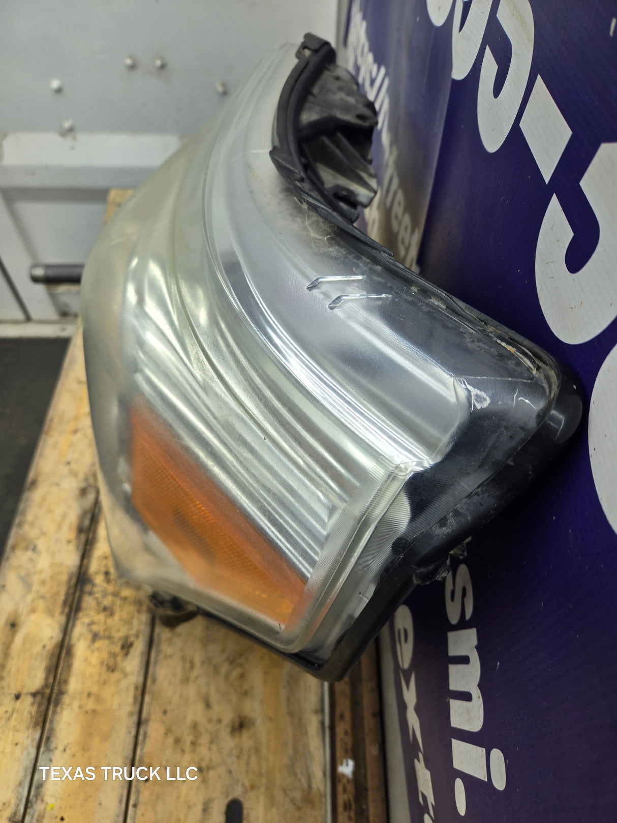 2011-2016 Ford Super Duty F250 F350 F450 F550 LH Driver Side Headlight BC34-13006-A 6.7L Power Stroke 6.2L Gas