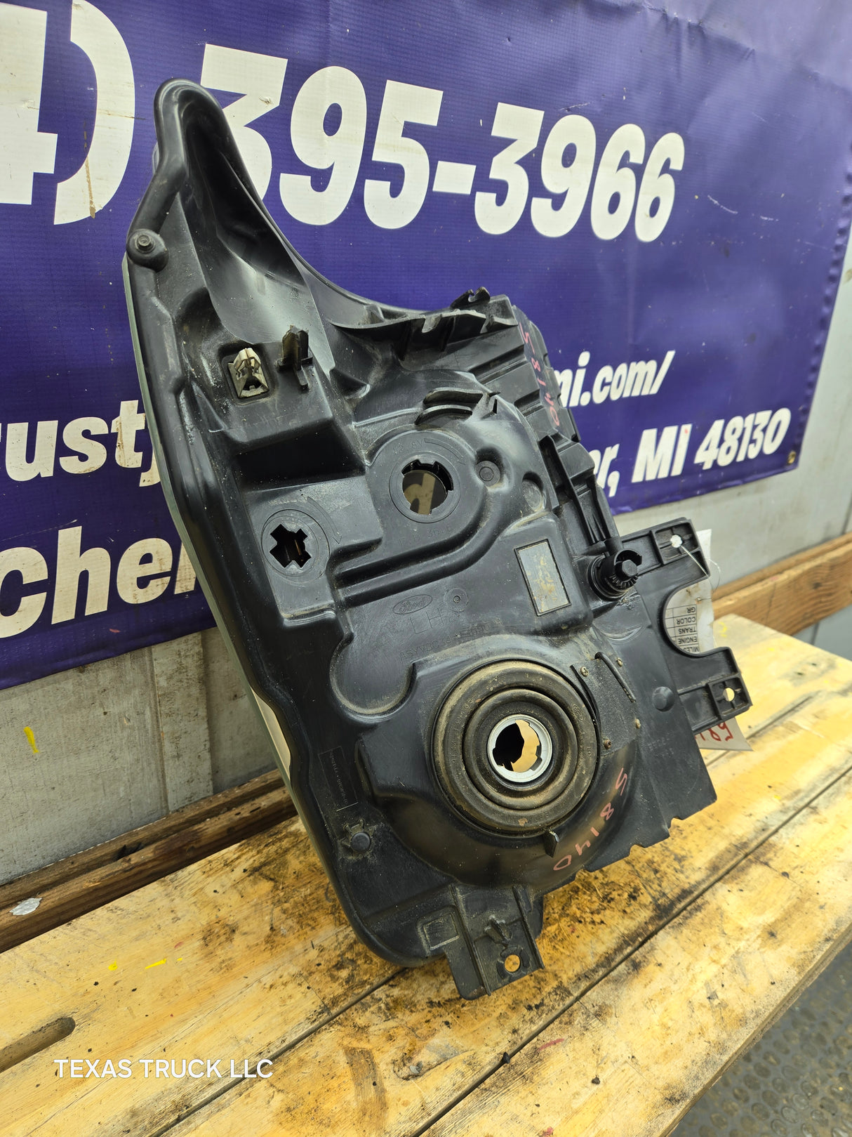 2011-2016 Ford Super Duty F250 F350 F450 F550 LH Driver Side Headlight BC34-13006-A 6.7L Power Stroke 6.2L Gas