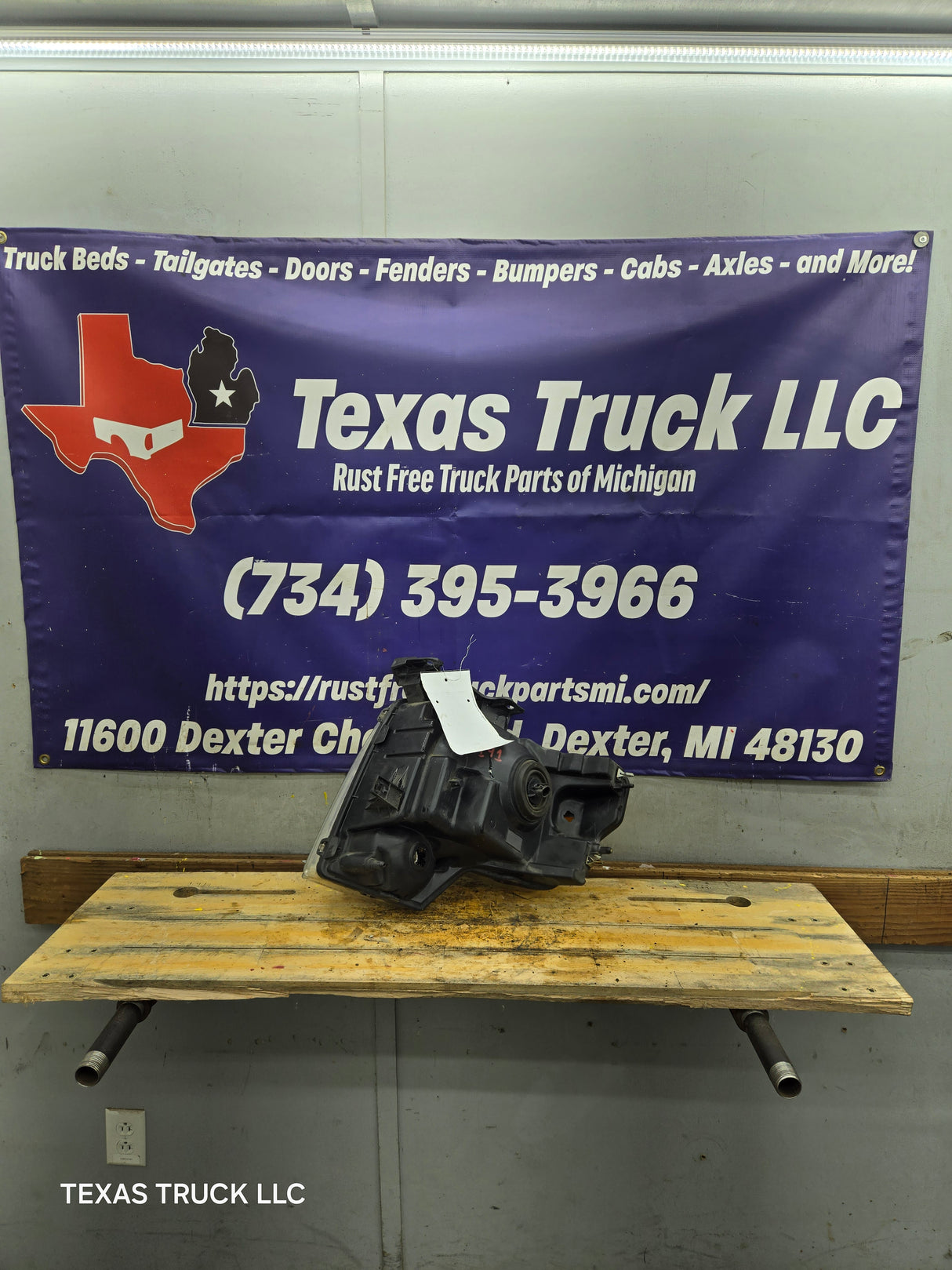 2009-2014 Ford F150 RH Passenger Side Headlight Halogen - DL3Z13008A, DL3Z13008EB