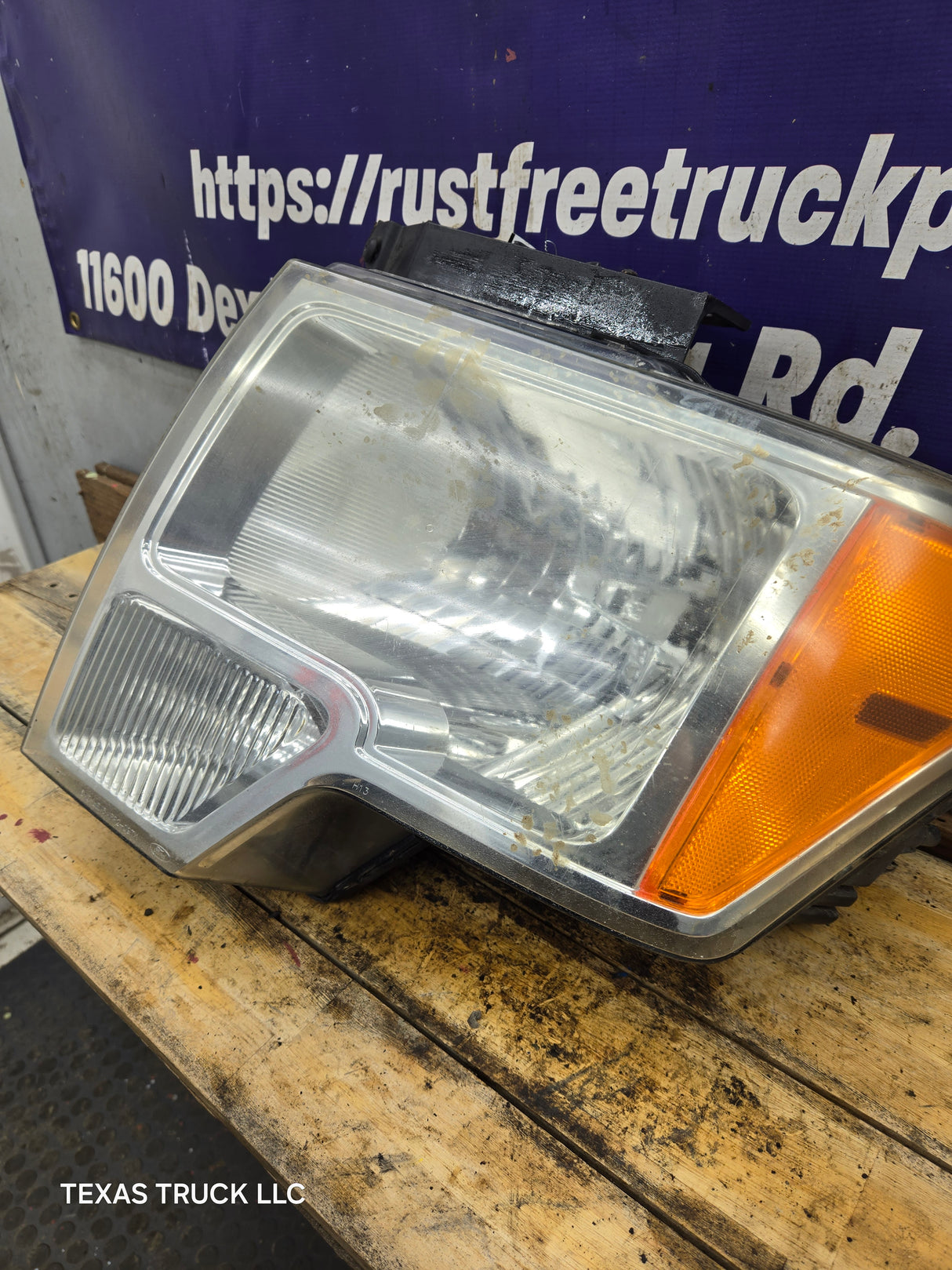 2009-2014 Ford F150 RH Passenger Side Headlight Halogen - DL3Z13008B, DL3Z13008EC