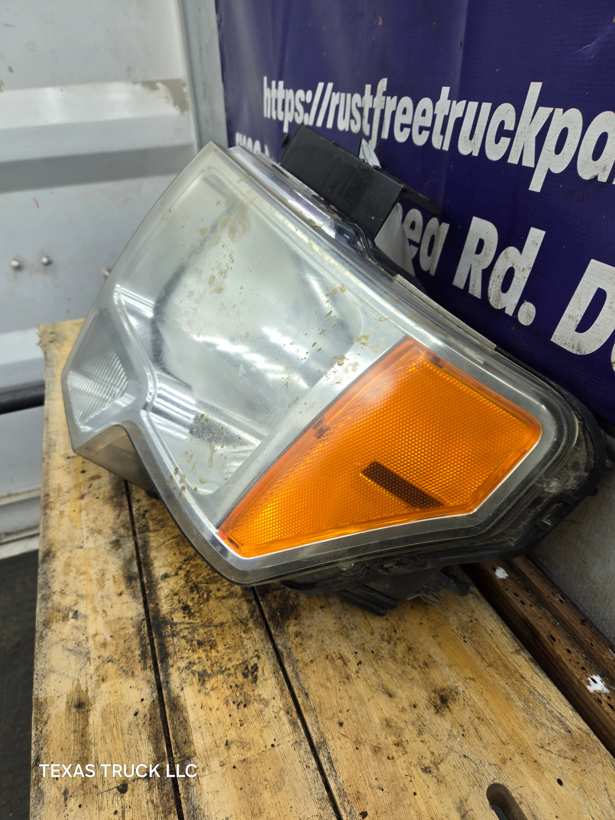 2009-2014 Ford F150 RH Passenger Side Headlight Halogen - DL3Z13008B, DL3Z13008EC