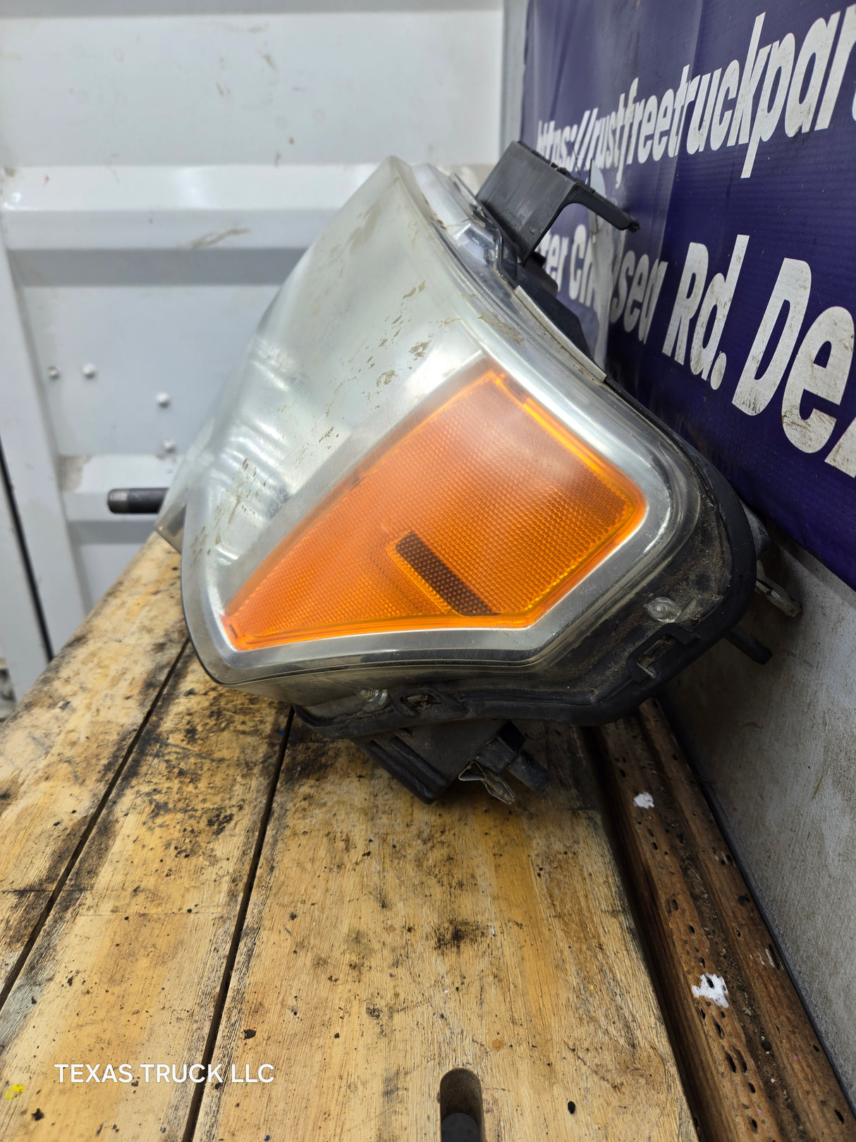 2009-2014 Ford F150 RH Passenger Side Headlight Halogen - DL3Z13008B, DL3Z13008EC