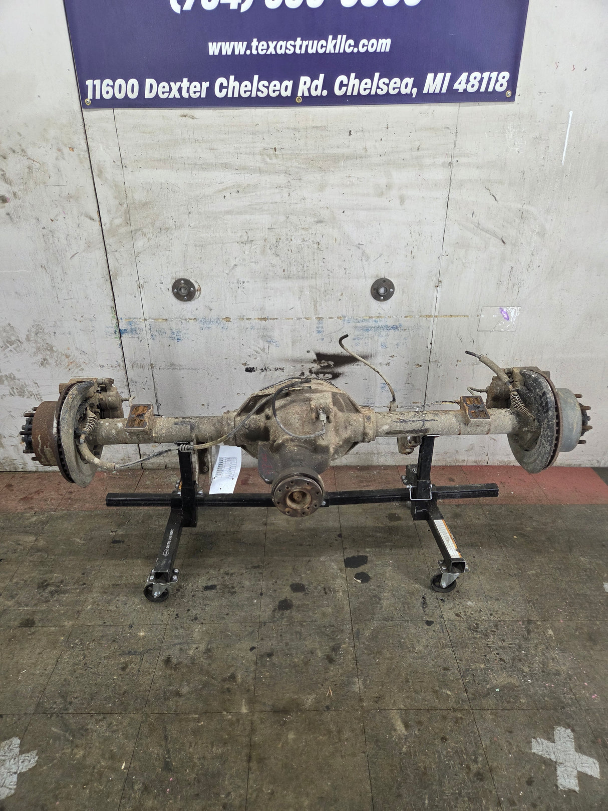 2008-2010 Ford Super Duty F250 F350 SRW Rear Axle 4.10 Gear Ratio 143k miles