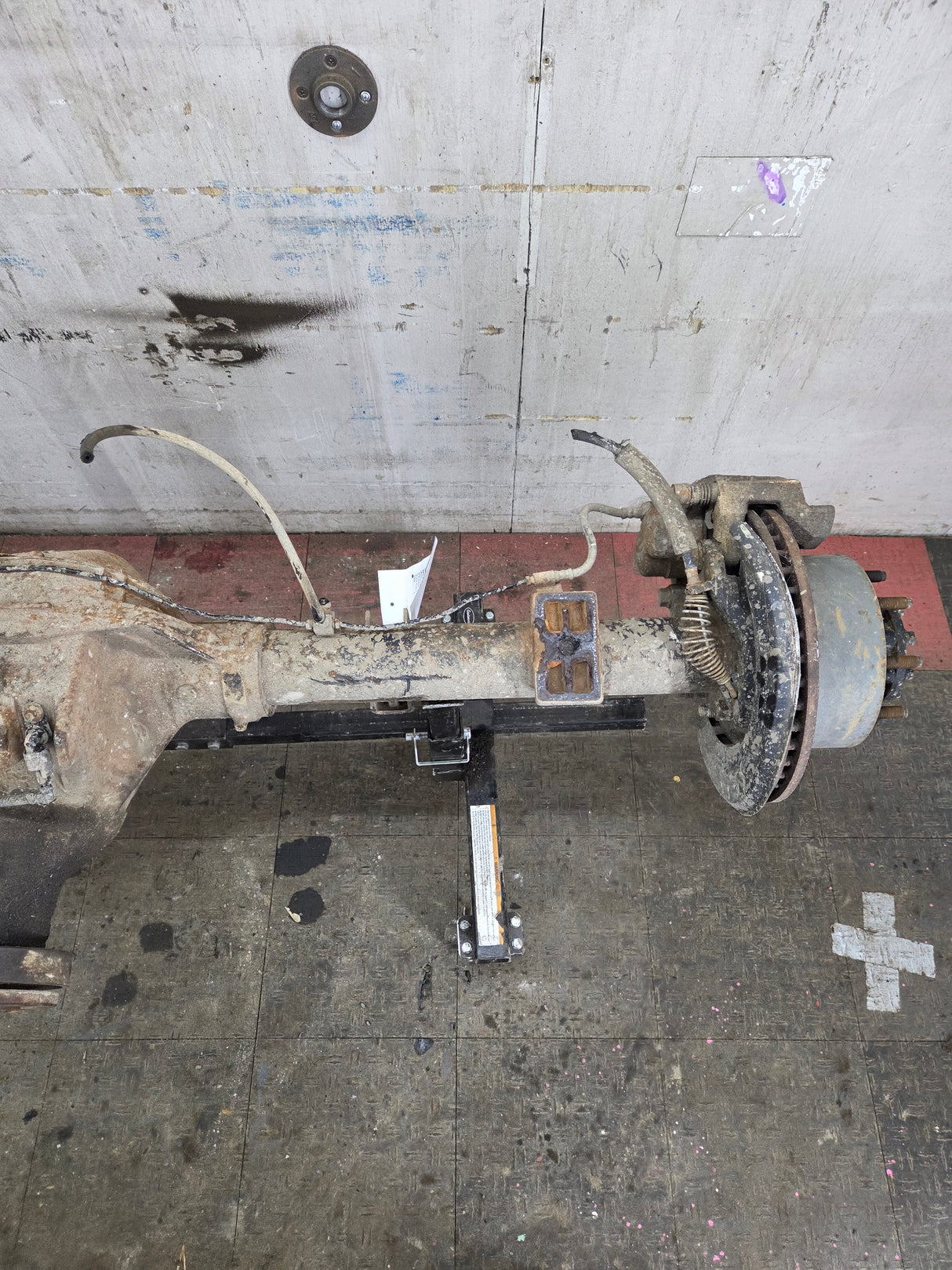 2008-2010 Ford Super Duty F250 F350 SRW Rear Axle 4.10 Gear Ratio 143k miles