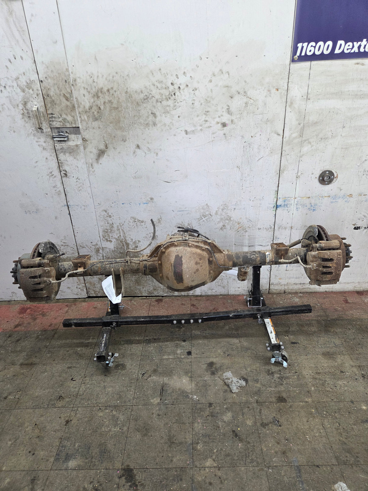 2008-2010 Ford Super Duty F250 F350 SRW Rear Axle 4.10 Gear Ratio 143k miles