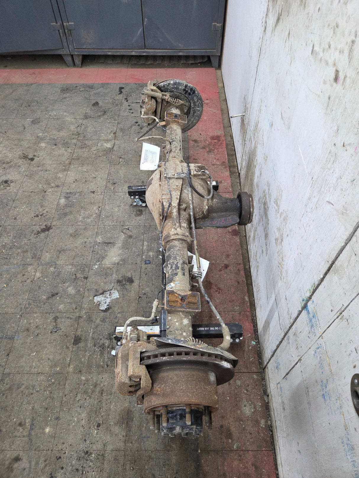 2008-2010 Ford Super Duty F250 F350 SRW Rear Axle 4.10 Gear Ratio 143k miles