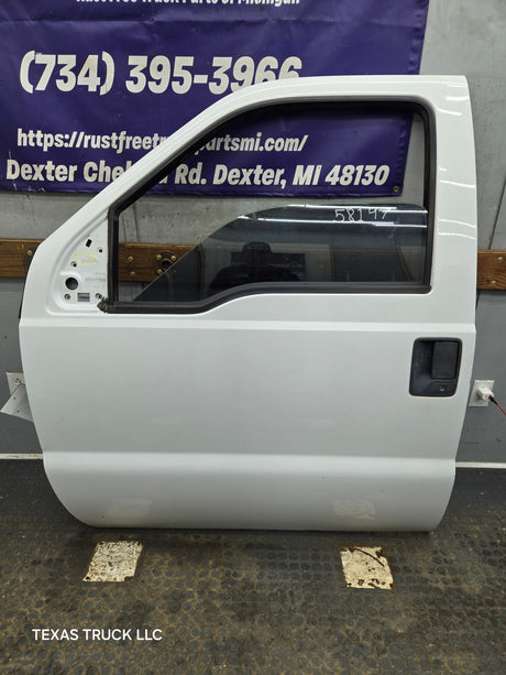 2012-2016 Ford Super Duty Driver Side Front Door LH F250 F350 F450 F550