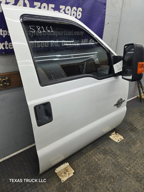 2012-2016 Ford Super Duty Passenger Side Front Door RH F250 F350 F450 F550 - oxford white