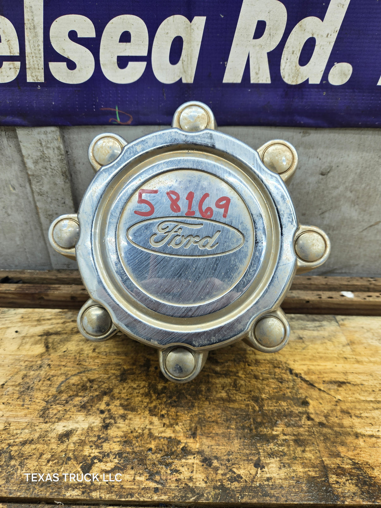 1999-2005 Ford Super Duty F250 F350 Excursion Chrome Hub Cap Center Cap 8 LUG 3C34-1A096-CA