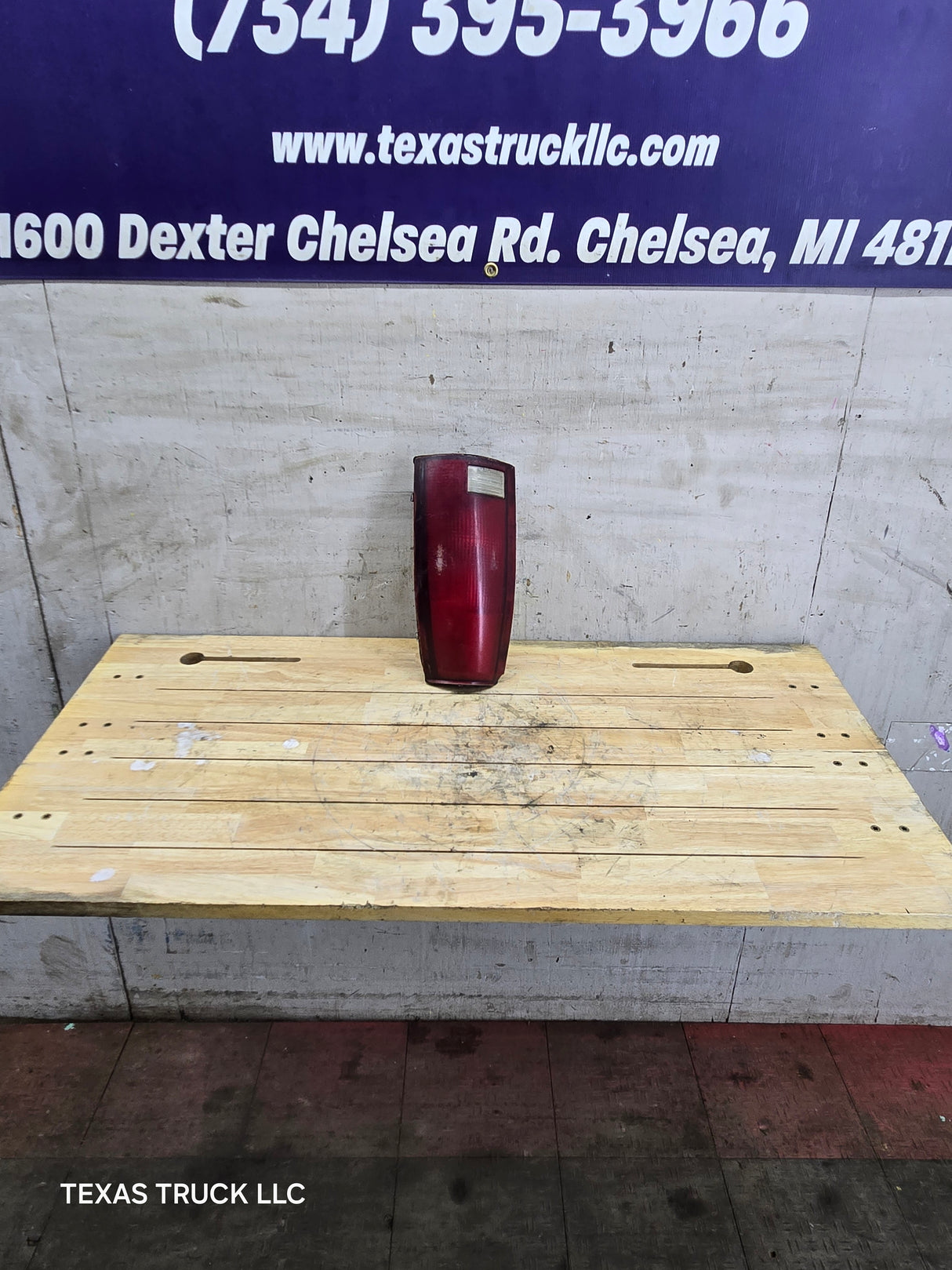 1988-1998 Chevrolet / GMC RH Passenger Side Tail Light