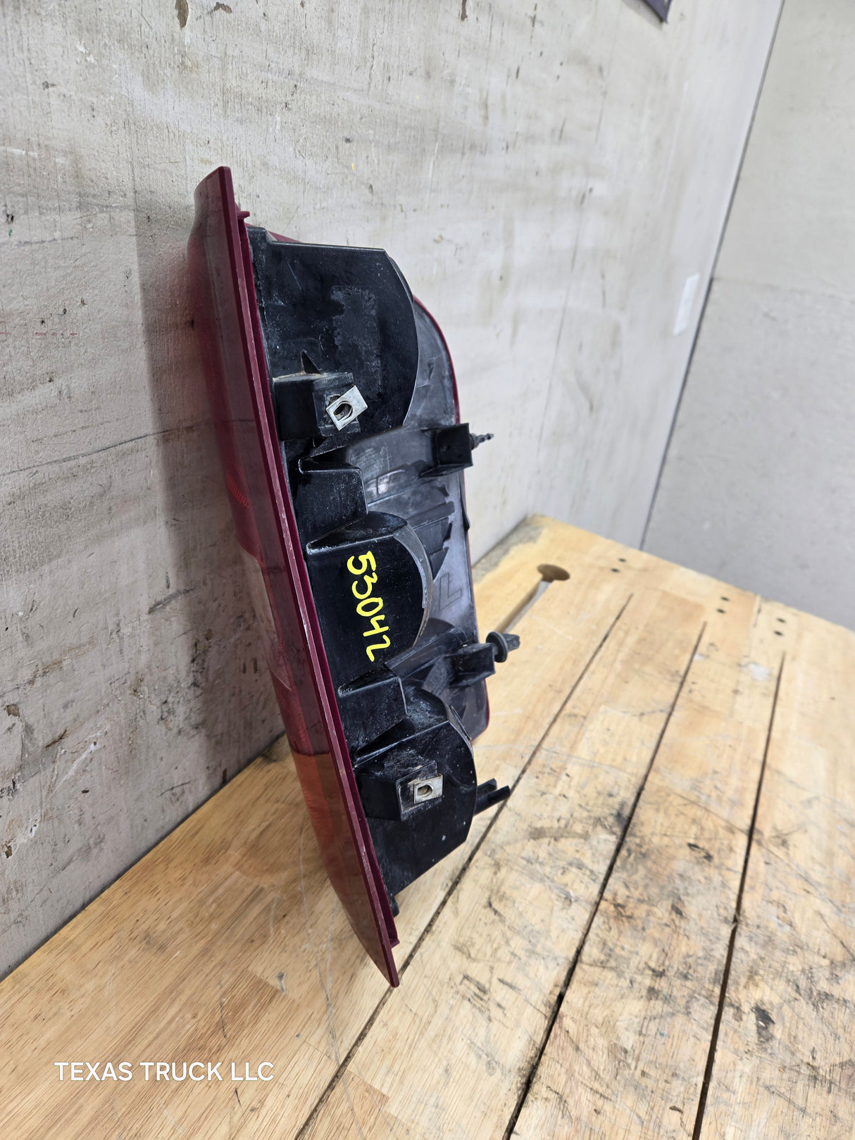 2007-2013 Chevrolet Silverado 1500 2500 3500 LH Driver Side Tail Light