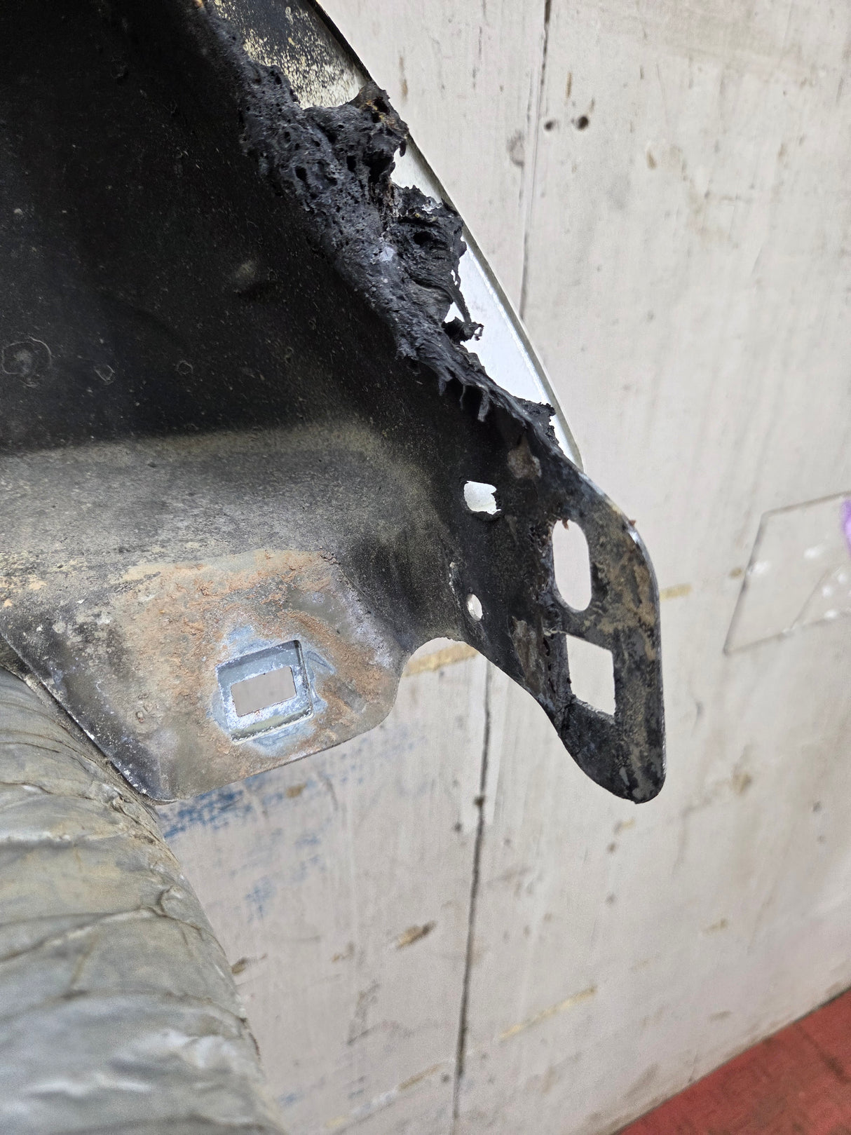 2011-2016 Ford Super Duty F250 F350 LH Driver Side Front Fender