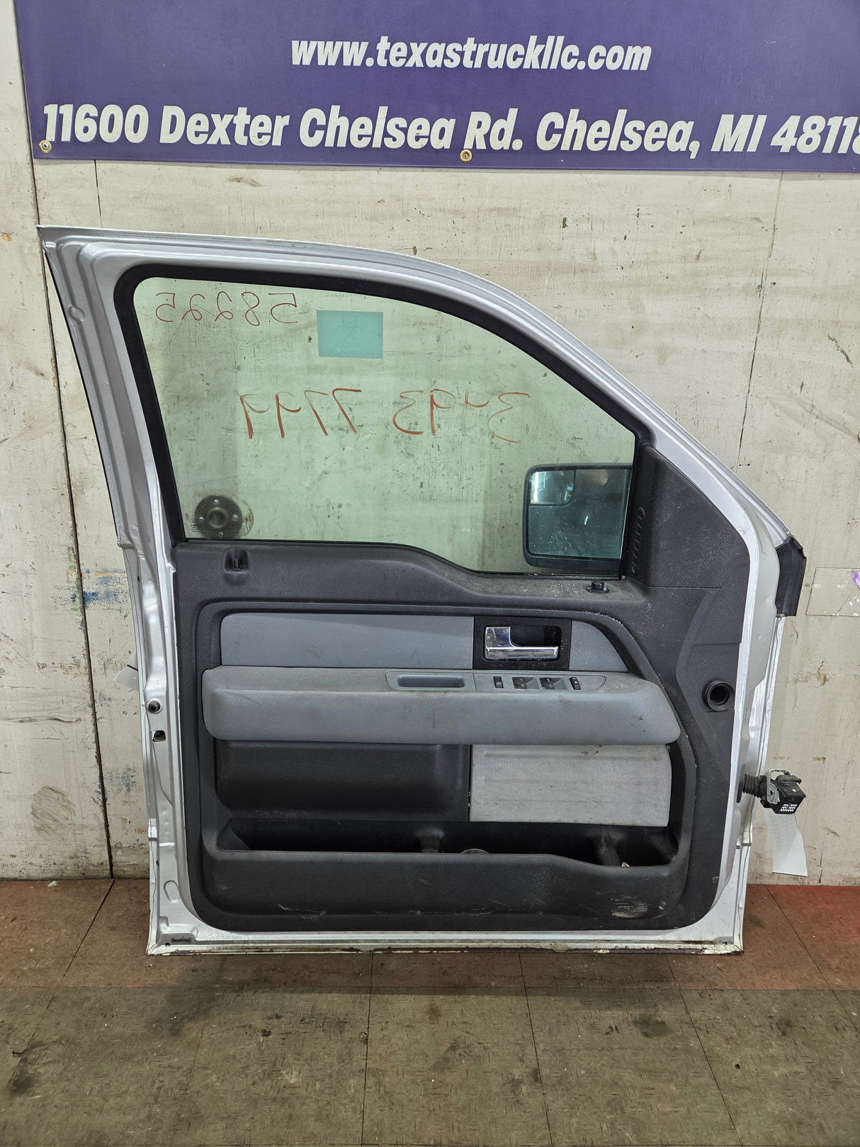 2009-2014 Ford F150 LH Driver Side Front Door