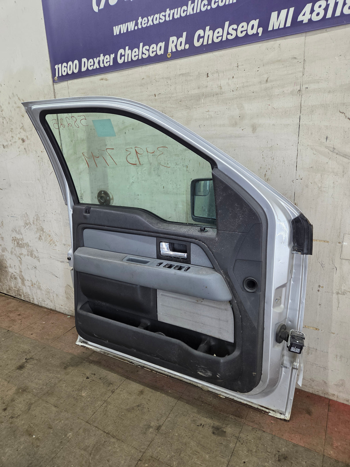 2009-2014 Ford F150 LH Driver Side Front Door