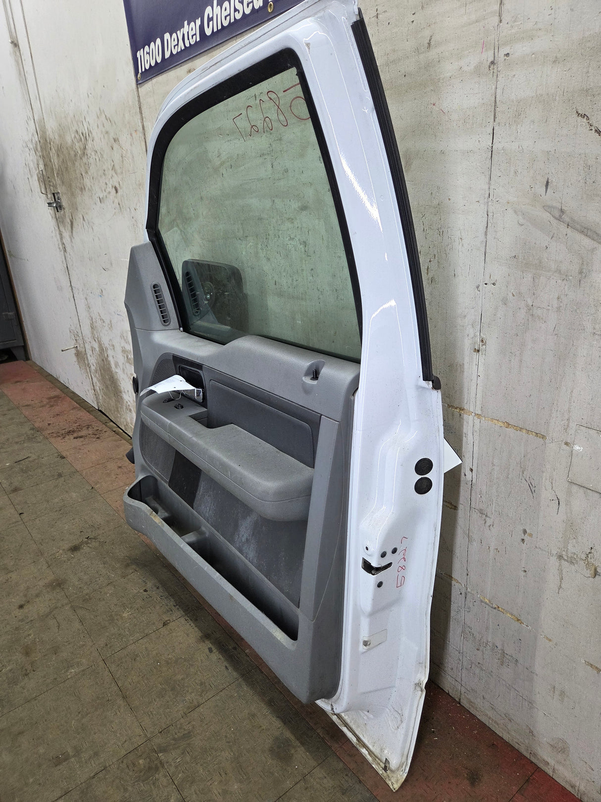 2004-2008 Ford F150 RH Passenger Side Front Door Regular/Extended Cab