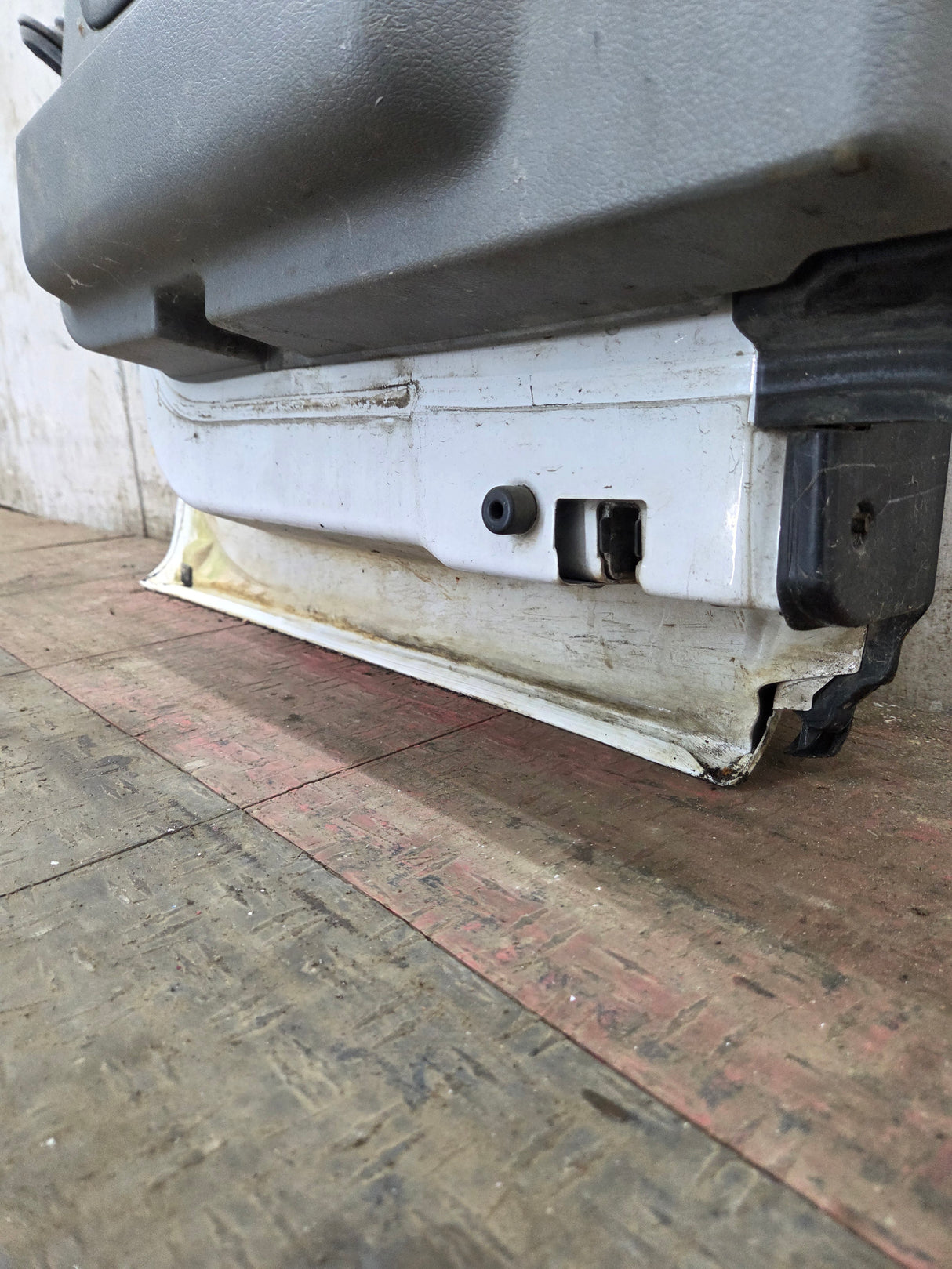 2004-2008 Ford F150 Driver Side Rear Extended Cab Door LH