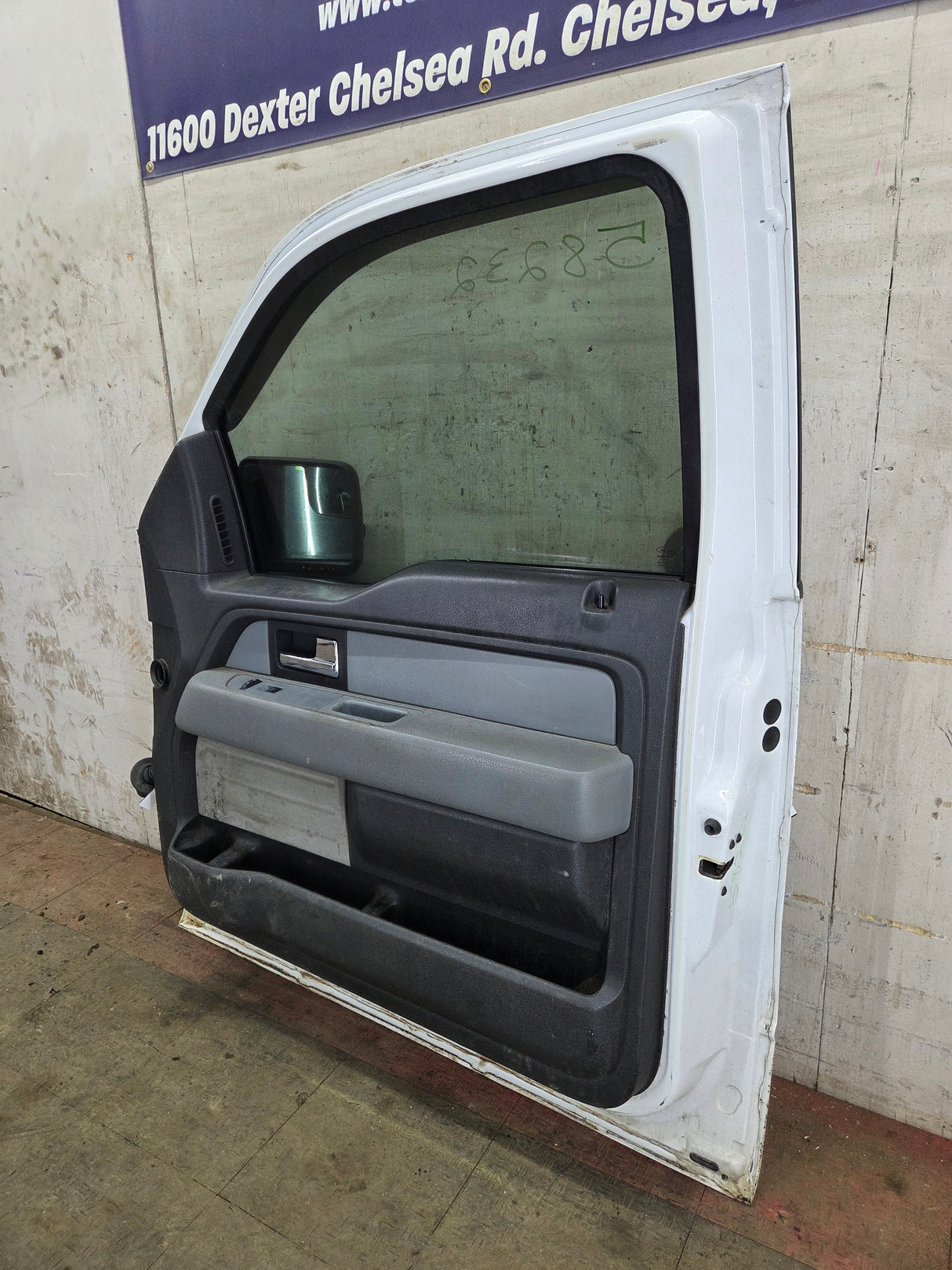2009-2014 Ford F150 RH Passenger Side Front Door