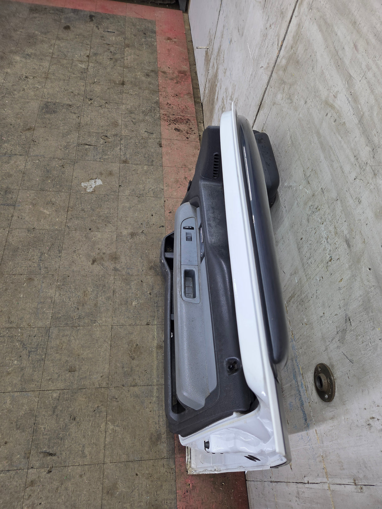 2009-2014 Ford F150 RH Passenger Side Front Door