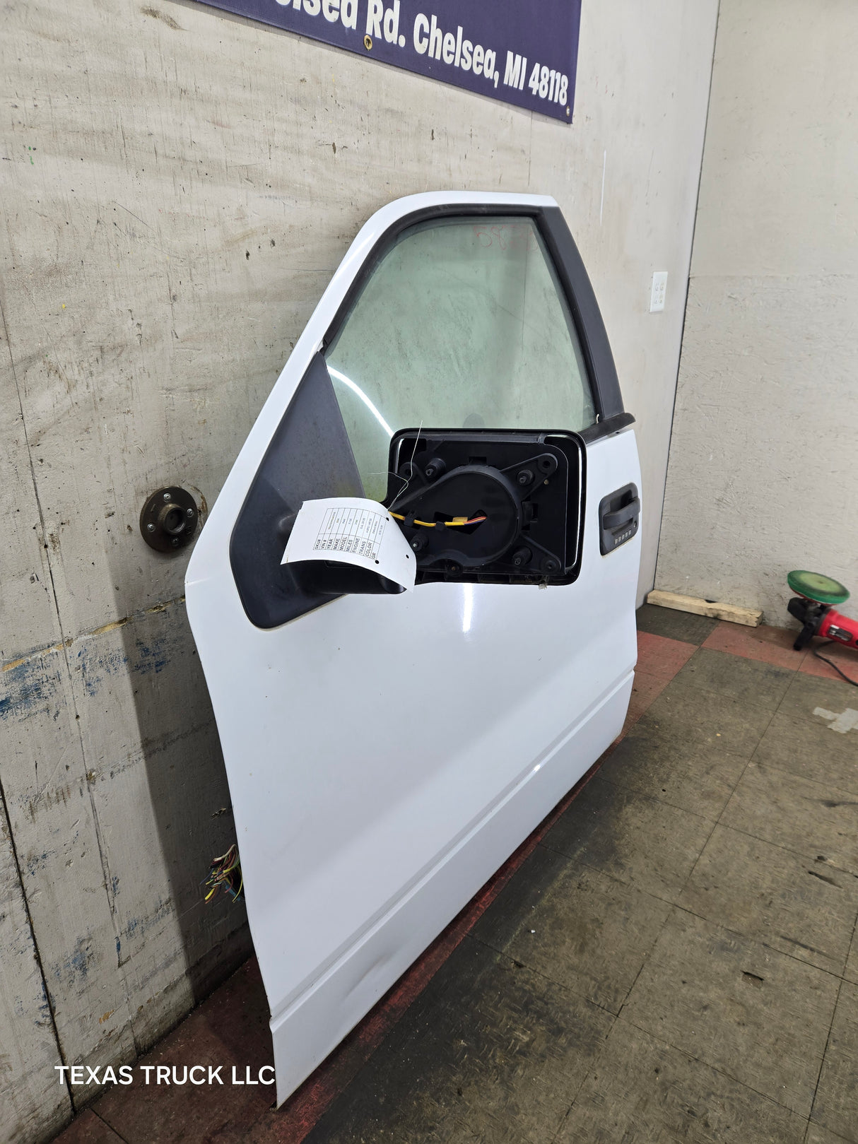 2004-2008 Ford F150 Driver Side Extended/Regular Cab Front Door LH