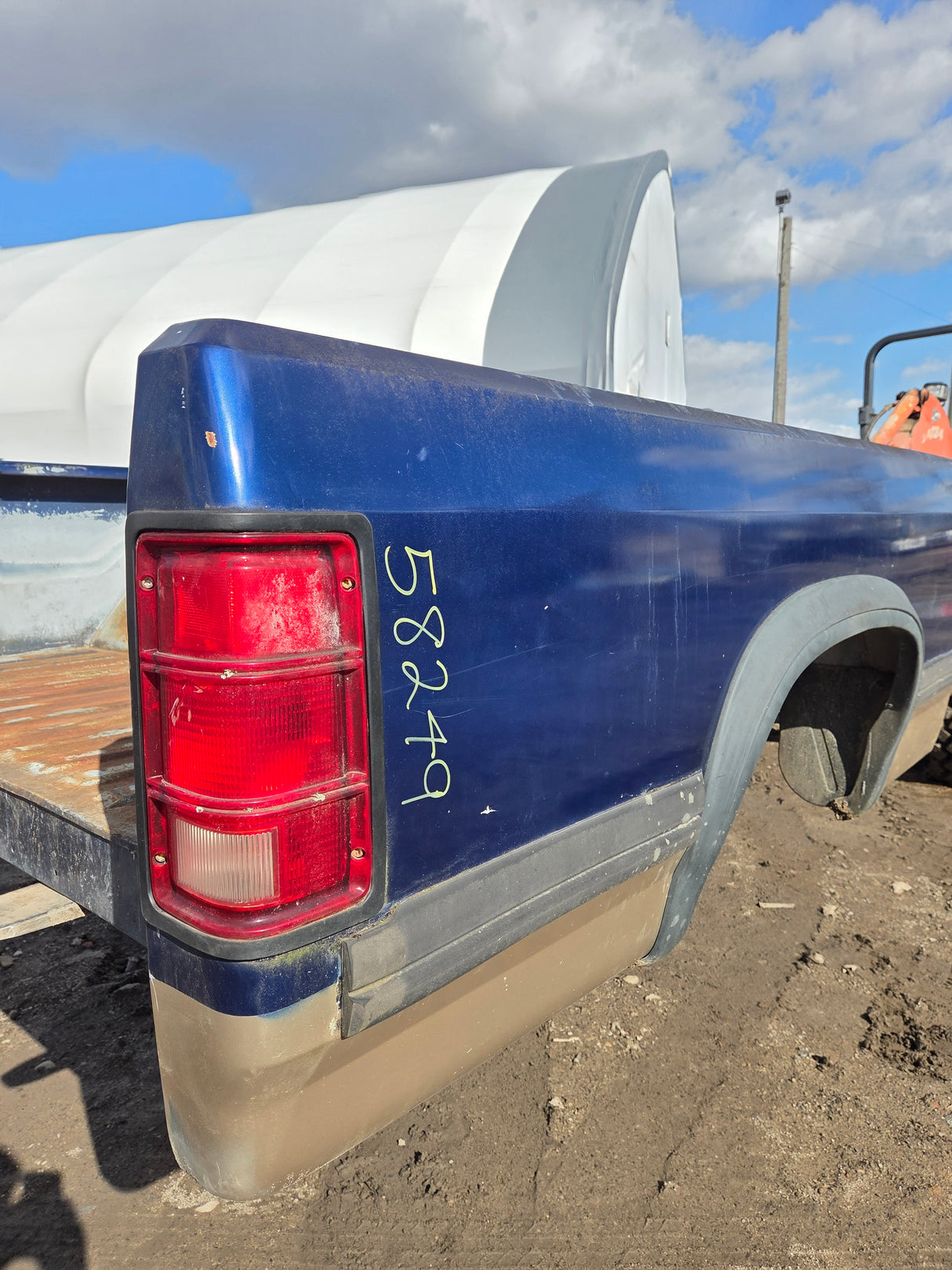 1994-1996 Dodge Dakota 2nd Gen 6' 6" Short Truck Bed