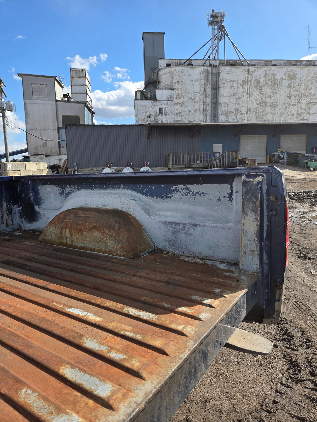 1994-1996 Dodge Dakota 2nd Gen 6' 6" Short Truck Bed