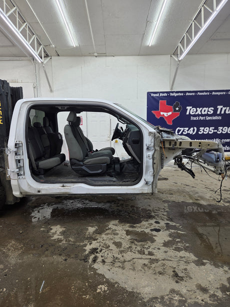 2015-2020 Ford F150 4 Door Extended Super Cab - Oxford White