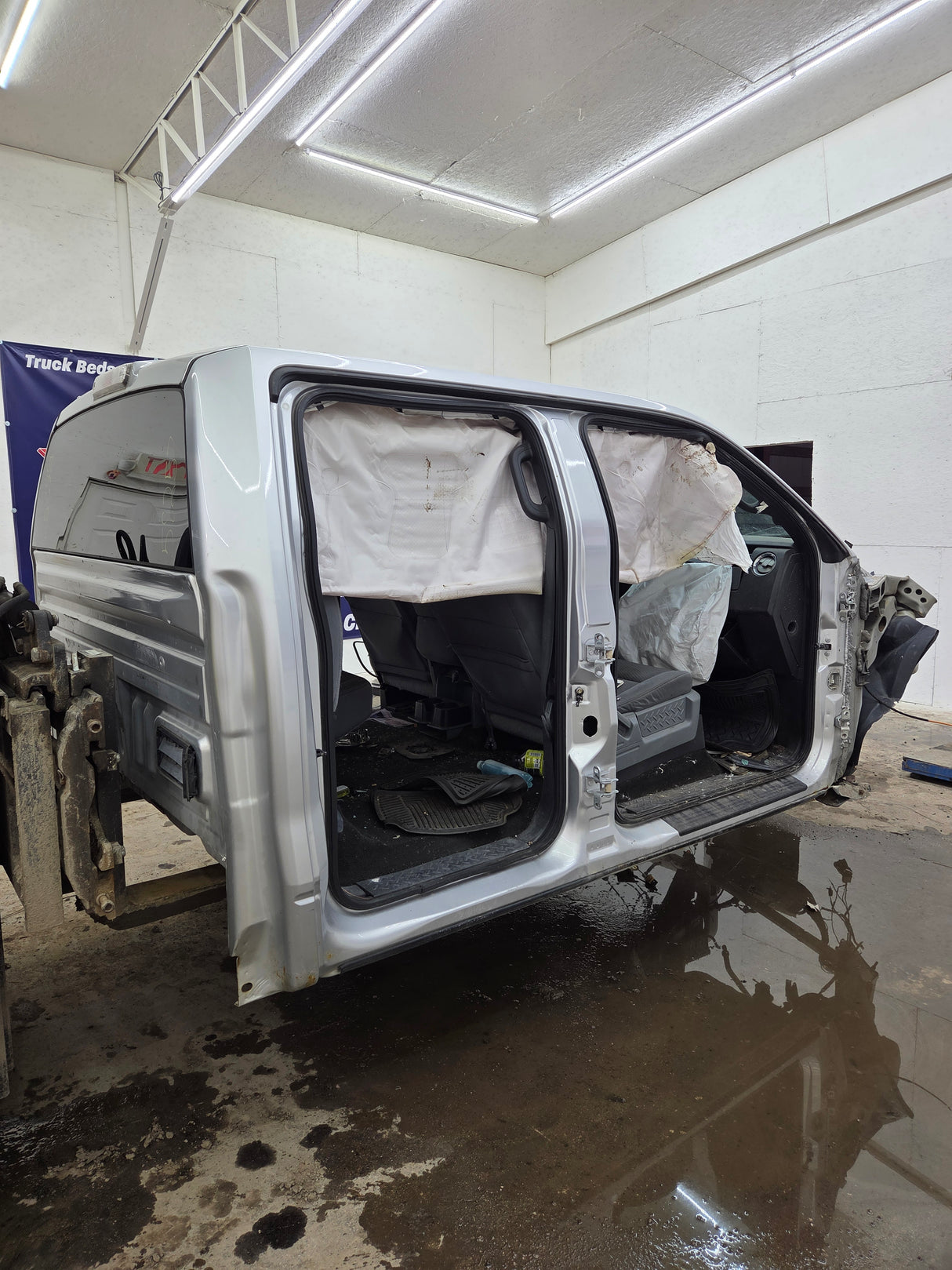 2009-2014 Ford F150 4 door Crew Cab Truck Cab